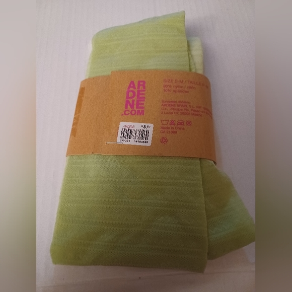 Free Add-on New Light Green Tights - Size Small/Medium (Girl) - Picture 2 of 4